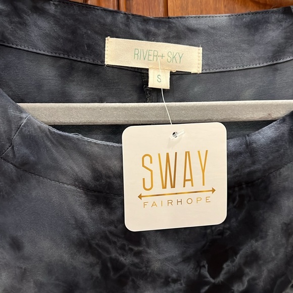 River + Sky Soho dress - NWT - Picture 3 of 7